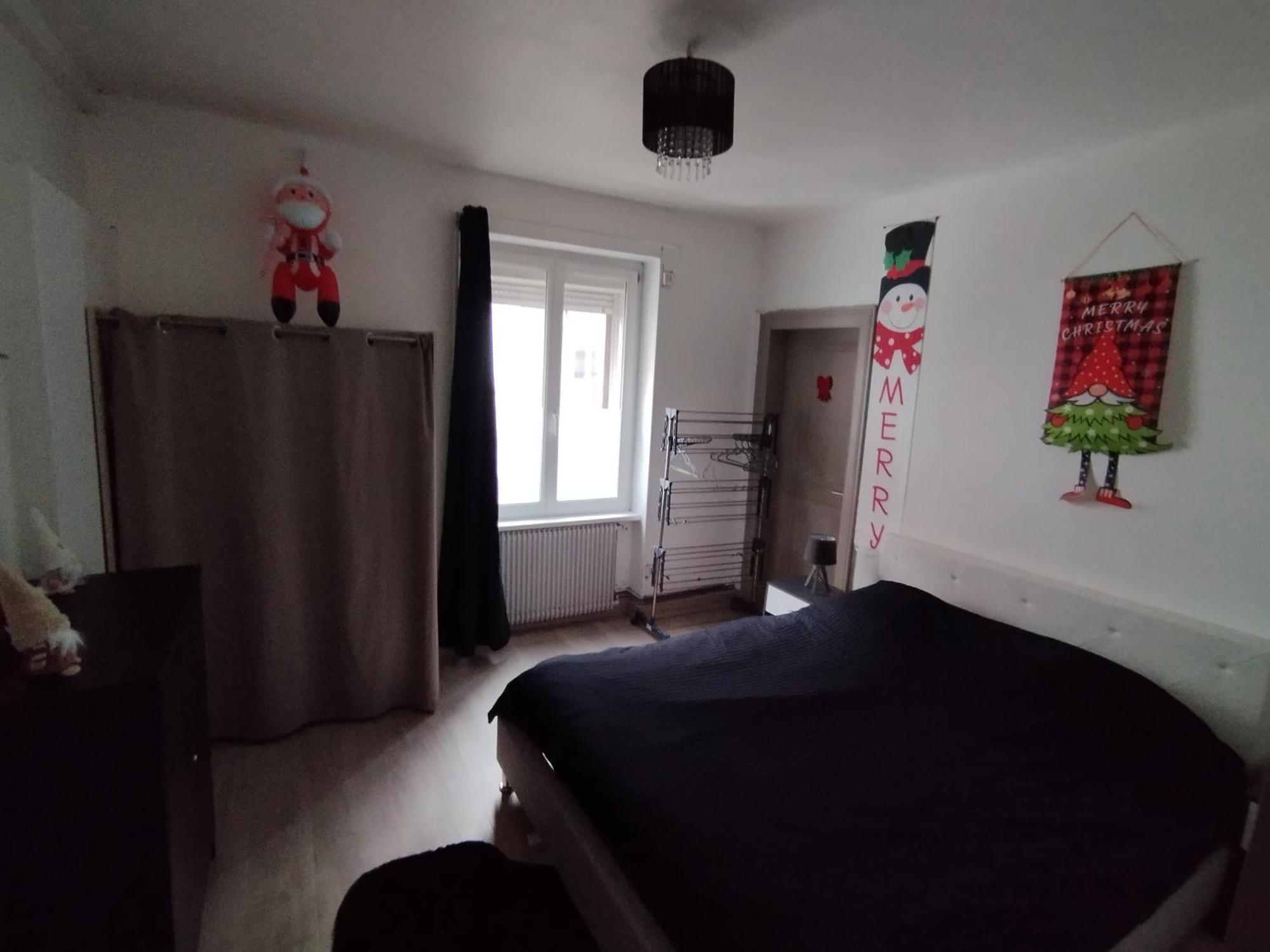 De 3 Pieces, Apartment *