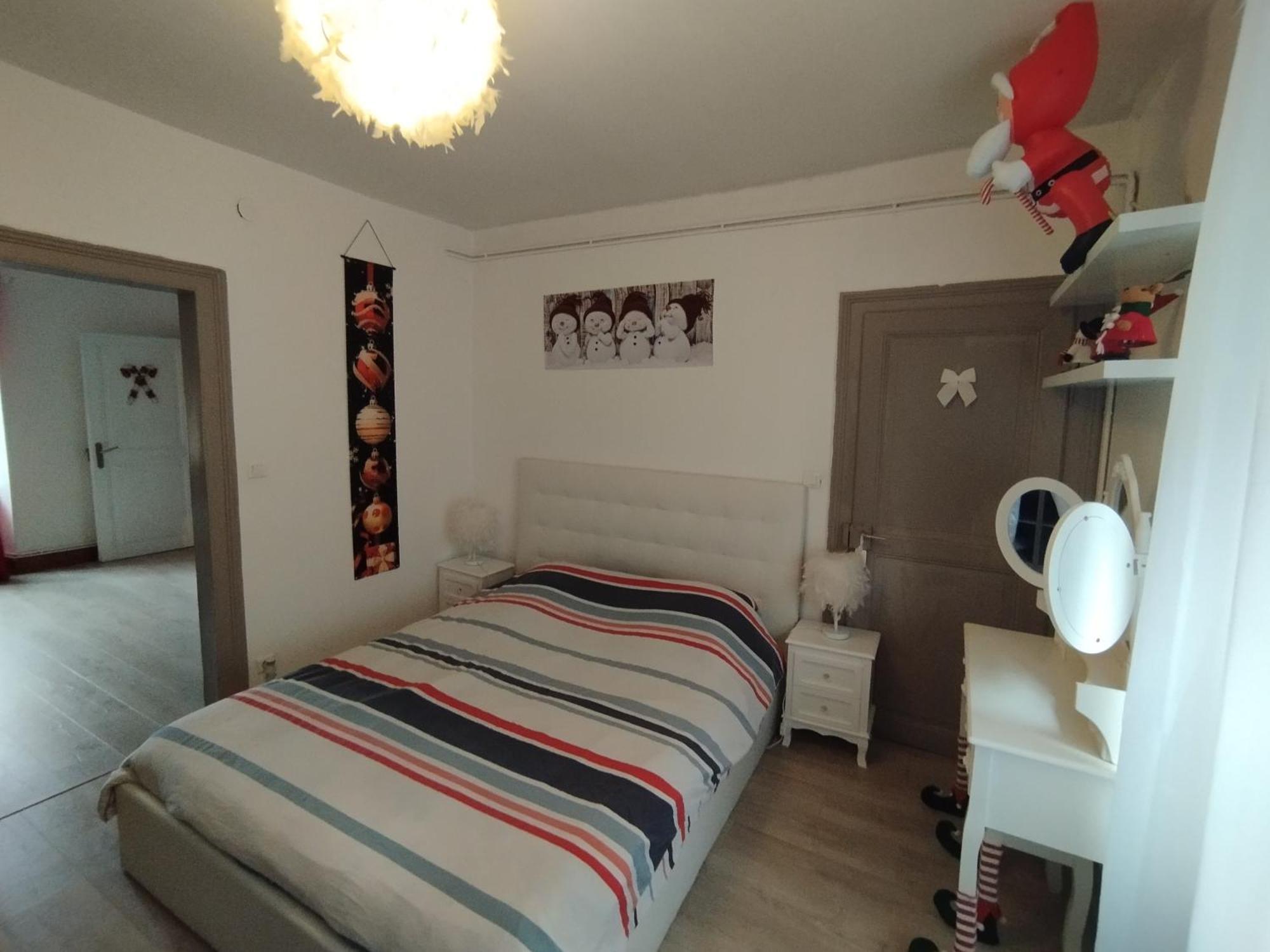 Appartement De 3 Pieces, *